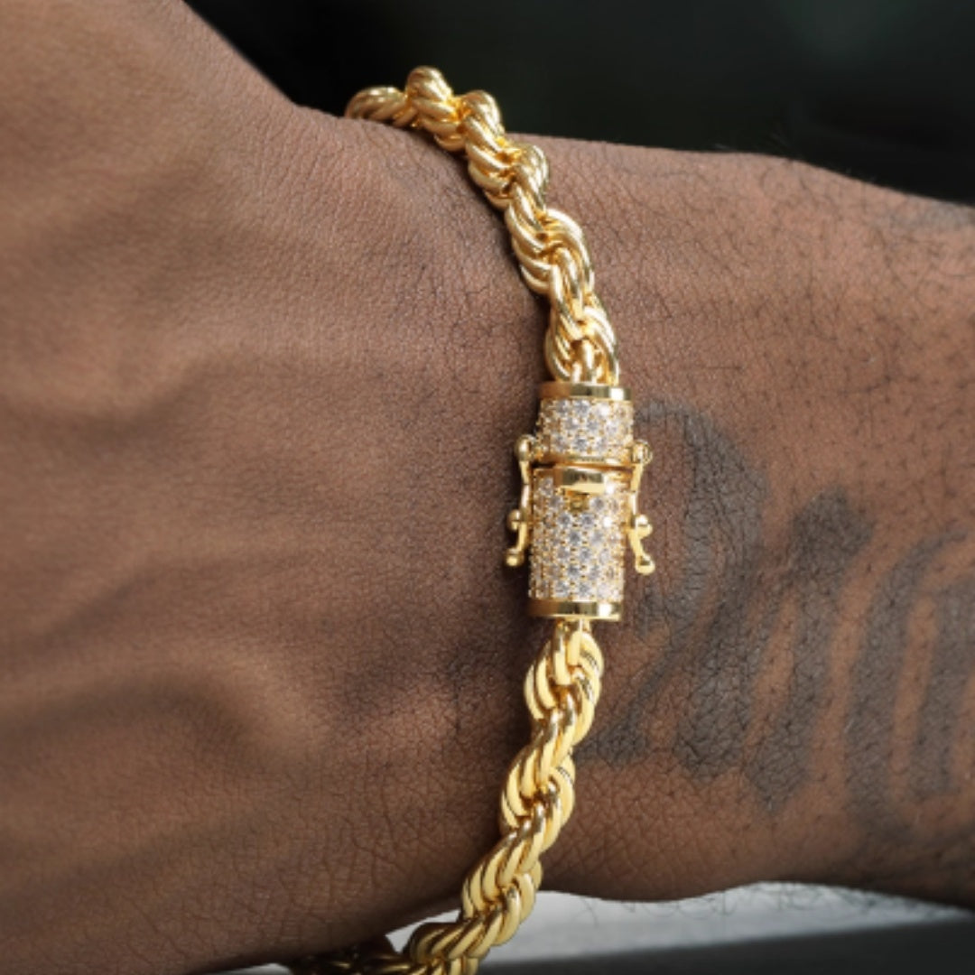 Golden Helix – 18K Gold Plated Unisex Bracelet
