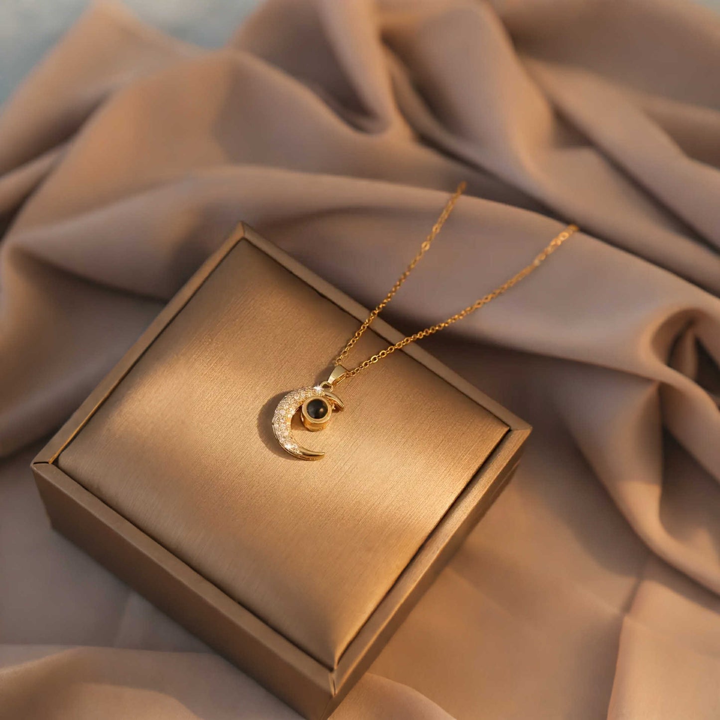 Moonlight Éternelle - Gold Custom Necklace